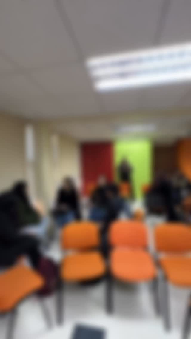Instagram post from idiomasyelectivos.ufro. This post is in position 2.